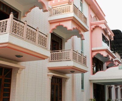 Hotel Tourist Inn